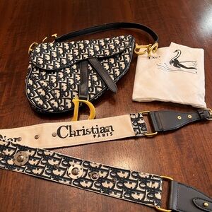 Navy & Cream Saddle Bag with Signature Strap